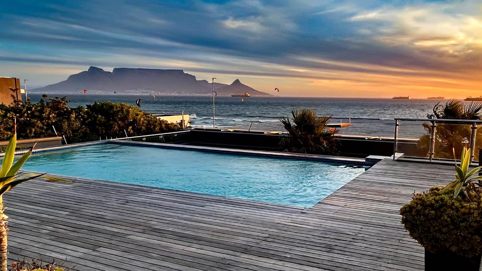 Heaven On Earth - Blouberg Beachfront Self-Catering Apartment Bloubergstrand Zewnętrze zdjęcie